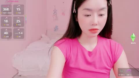 Snapshot of strawberry_loveee chatting on 09-28-25, 08:20 strawberry_loveee online show from 09-28-25, 08:20