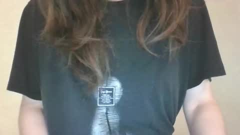 Snapshot of strawberry_soul chatting on 10-24-25, 03:30 Harriet online show from 10-24-25, 03:30