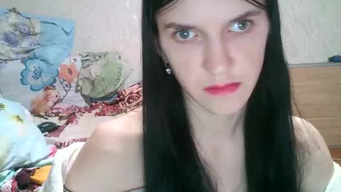 Strawberry Storm online show from 04-20-26, 04:43