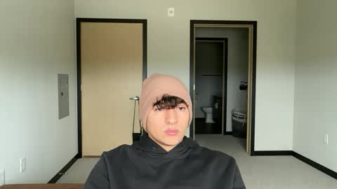 Snapshot of strawberryboy69 chatting on 10-16-25, 04:08 sexmenyoutnng online show from 10-16-25, 04:08