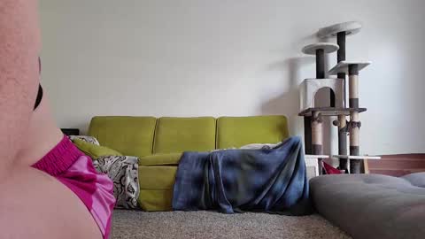 Strawberrylotsacake online show from 09-14-25, 02:38