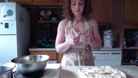 Strawberrylotsacake online show from 11-25-25, 03:56