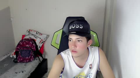 Street online show from 04-12-26, 07:52