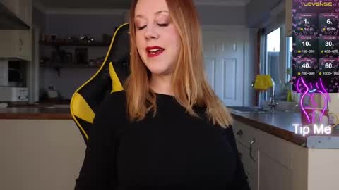 Amorina online show from 02-05-25, 10:41