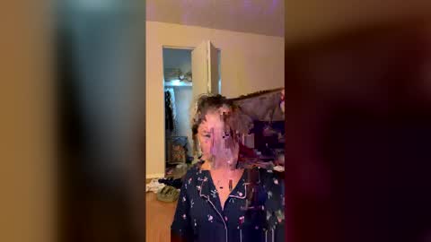 Snapshot of stripperinaz chatting on 02-04-26, 03:12 shorti online show from 02-04-26, 03:12