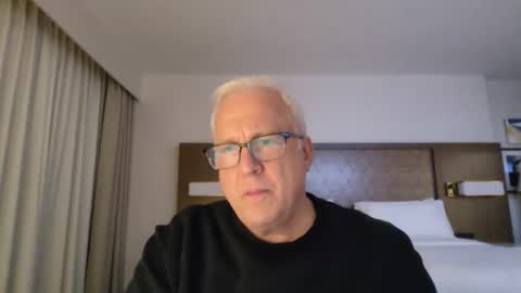 Stroking For You online show from 12-15-25, 05:23