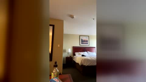 Snapshot of strokeherpokeher chatting on 12-18-25, 02:34 strokeherpokeher online show from 12-18-25, 02:34