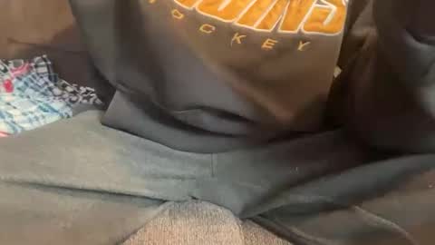 Snapshot of stroking33again chatting on 12-17-25, 02:01 stroking33again online show from 12-17-25, 02:01