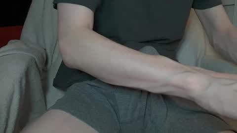 Snapshot of stroknmydong chatting on 09-14-25, 09:08 Dong Stroker online show from 09-14-25, 09:08