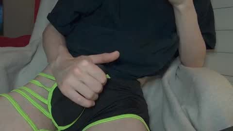 Snapshot of stroknmydong chatting on 09-21-25, 09:33 Dong Stroker online show from 09-21-25, 09:33