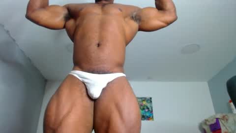 Snapshot of strong_george1 chatting on 01-09-25, 09:58 strong_george1 online show from 01-09-25, 09:58