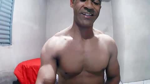 Snapshot of strongdaddyfantastic chatting on 05-28-26, 06:10 strongdaddyfantastic online show from 05-28-26, 06:10