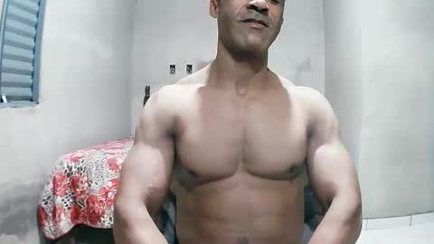 Snapshot of strongdaddyfantastic chatting on 06-03-26, 03:20 strongdaddyfantastic online show from 06-03-26, 03:20