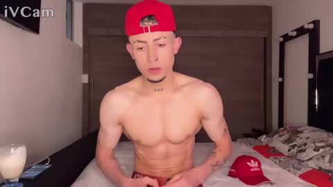 Snapshot of stronghardlatino chatting on 03-15-26, 04:24 stronghardlatino online show from 03-15-26, 04:24