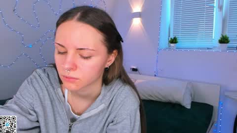 Snapshot of sttyllezz chatting on 05-30-26, 01:14 Olivia online show from 05-30-26, 01:14