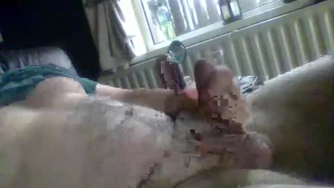 Snapshot of stud_1975 chatting on 12-29-24, 12:01 stud_1975 online show from 12-29-24, 12:01