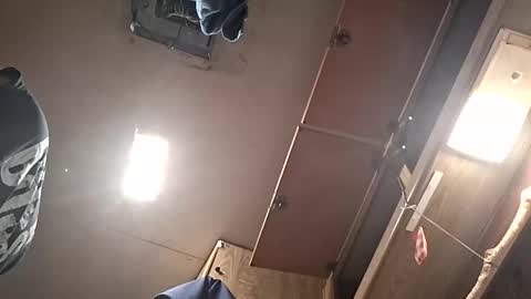 king of the castle online show from 11-17-25, 04:07