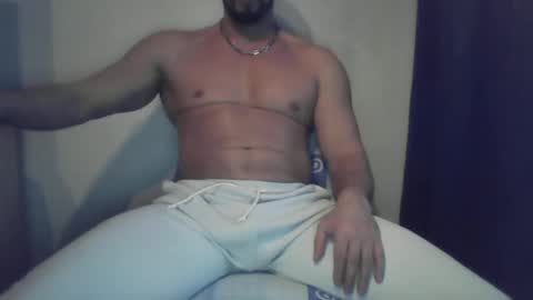 Snapshot of studdotcom chatting on 01-05-25, 02:30 Ero online show from 01-05-25, 02:30