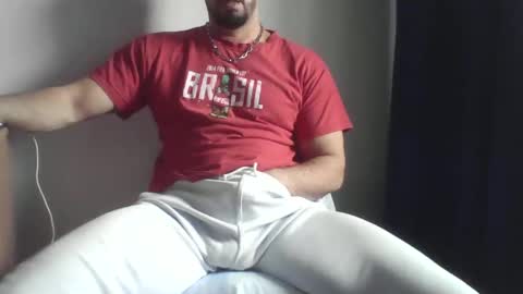 Snapshot of studdotcom chatting on 01-11-25, 10:40 Ero online show from 01-11-25, 10:40