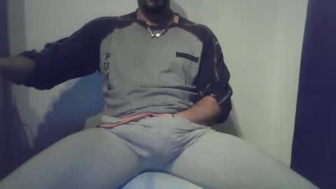 Snapshot of studdotcom chatting on 01-17-25, 05:51 Ero online show from 01-17-25, 05:51