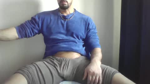 Snapshot of studdotcom chatting on 01-19-25, 10:17 Ero online show from 01-19-25, 10:17