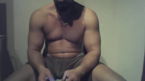 Snapshot of studdotcom chatting on 01-27-25, 04:54 Ero online show from 01-27-25, 04:54
