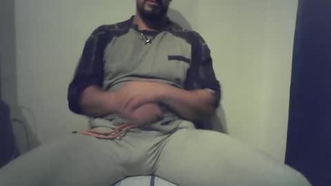 Snapshot of studdotcom chatting on 02-08-25, 05:39 Ero online show from 02-08-25, 05:39