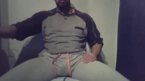 Snapshot of studdotcom chatting on 02-12-25, 05:58 Ero online show from 02-12-25, 05:58