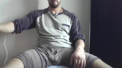 Snapshot of studdotcom chatting on 02-26-25, 10:15 Ero online show from 02-26-25, 10:15