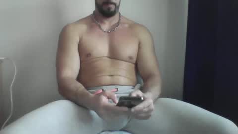 Snapshot of studdotcom chatting on 03-08-25, 10:32 Ero online show from 03-08-25, 10:32