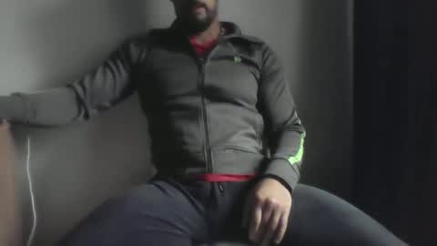 Snapshot of studdotcom chatting on 10-07-25, 08:33 Ero online show from 10-07-25, 08:33