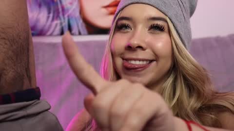 Snapshot of students_porn chatting on 12-22-24, 08:03 students_porn online show from 12-22-24, 08:03