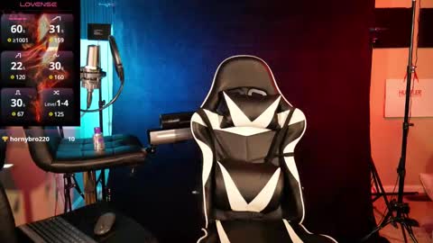 Ryan Long online show from 03-07-25, 10:21