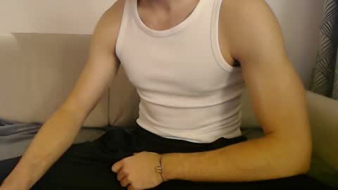 Stud From Paris online show from 12-21-25, 02:46