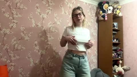 Anna online show from 05-15-26, 07:59