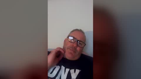 Snapshot of stumpyj2266 chatting on 04-13-26, 09:09 stumpyj2266 online show from 04-13-26, 09:09