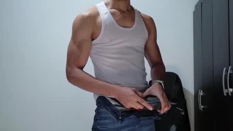 stylish man online show from 02-02-26, 11:42