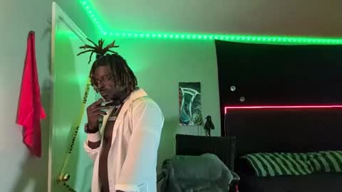 Hot Chocolate online show from 11-08-25, 11:43