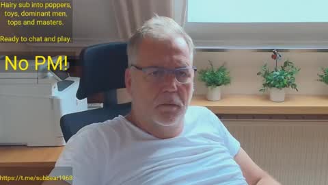 Snapshot of subbear1968 chatting on 06-13-26, 05:05 subbear1968 online show from 06-13-26, 05:05