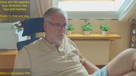 Snapshot of subbear1968 chatting on 06-25-26, 03:16 subbear1968 online show from 06-25-26, 03:16