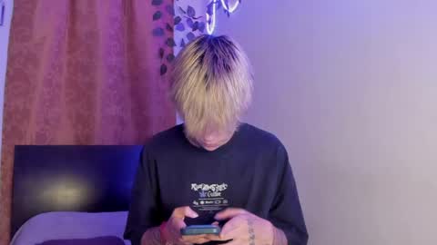 nico online show from 04-20-26, 07:04