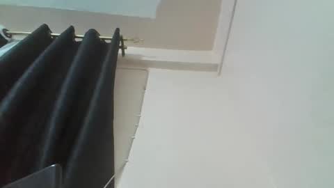 Snapshot of submissive_slut001 chatting on 11-02-25, 10:01 submissive_slut001 online show from 11-02-25, 10:01