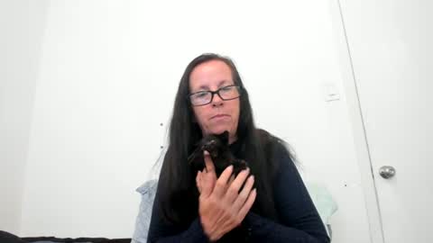 Snapshot of submissivepeachgoddess chatting on 06-15-26, 02:19 Submissie Peach Goddess online show from 06-15-26, 02:19