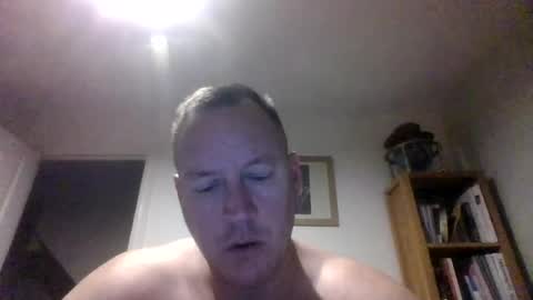 Snapshot of subpig84 chatting on 08-03-26, 08:01 Sub Male online show from 08-03-26, 08:01