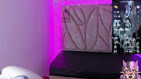 Snapshot of succubus_girl_ chatting on 12-06-24, 12:05 Alexy online show from 12-06-24, 12:05