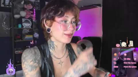 Snapshot of succubus_girl_ chatting on 02-24-26, 04:27 Alexy online show from 02-24-26, 04:27