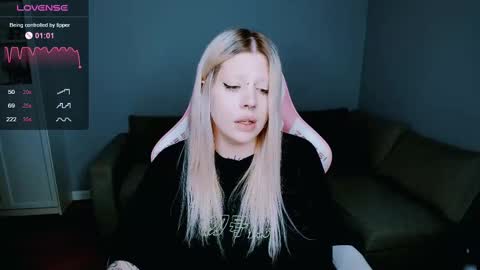 Snapshot of succubus_leslie chatting on 03-03-25, 03:42 succubus_leslie online show from 03-03-25, 03:42