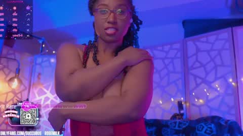 Snapshot of succubus_rosemilk chatting on 12-10-24, 01:54 Succubus RoseMilk online show from 12-10-24, 01:54