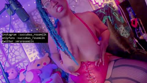 Snapshot of succubus_rosemilk chatting on 02-17-25, 12:32 Succubus RoseMilk online show from 02-17-25, 12:32
