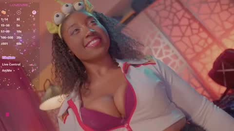 Snapshot of succubus_rosemilk chatting on 11-02-25, 02:03 Succubus RoseMilk online show from 11-02-25, 02:03